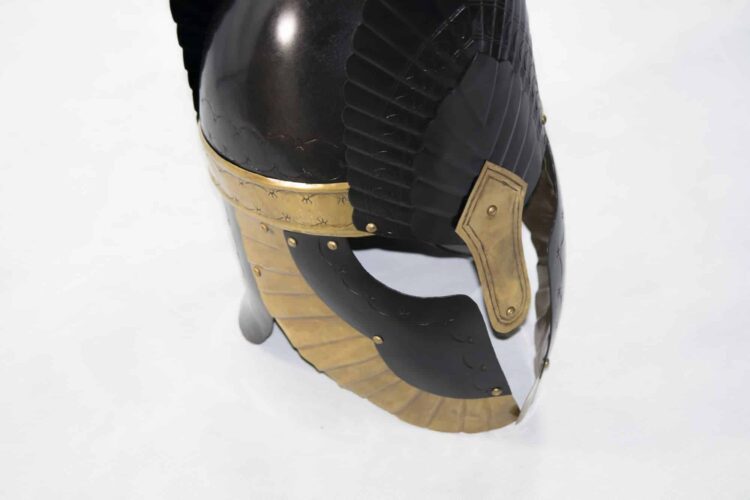 King's Helmet - Image 3
