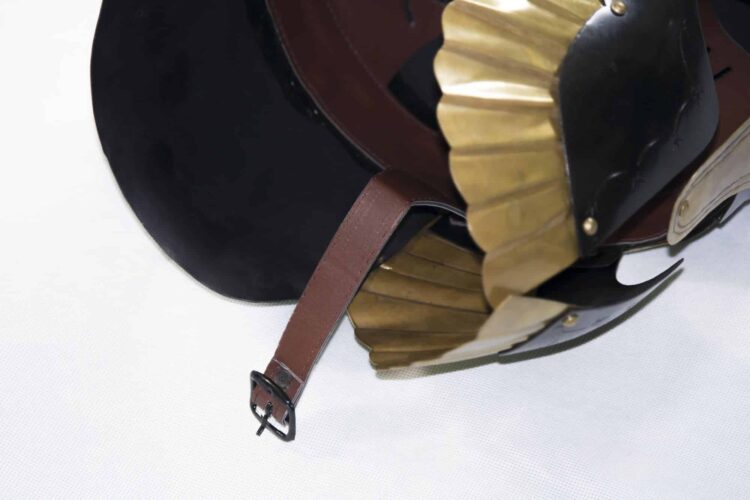 King's Helmet - Image 5