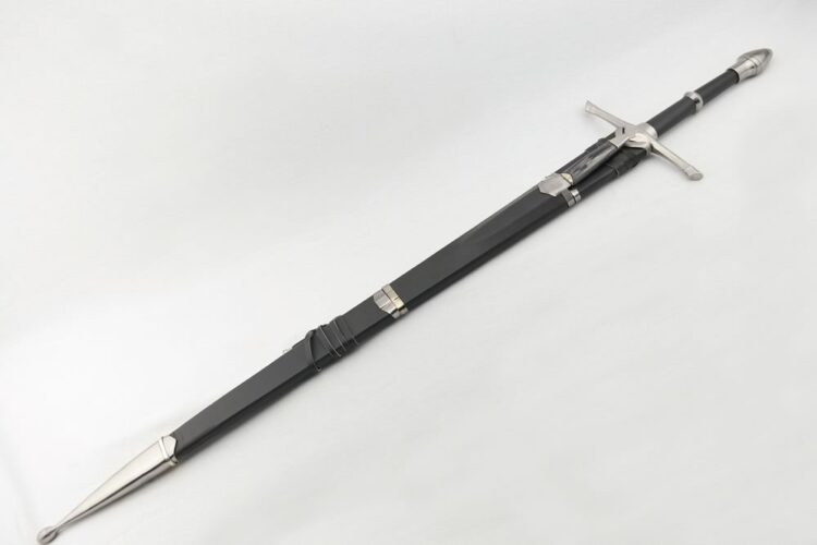Aragorn's Strider Sword + Scabbard {Refined Edition} - Image 3