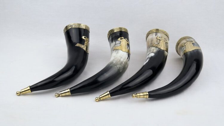 Genuine Natural Horn with Thors Hammer and Metal Fittings - Image 3