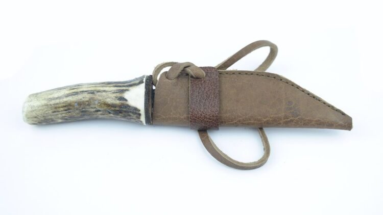 Small Scramsax, Stag Antler Handle, Carbon Steel Blade - Image 2