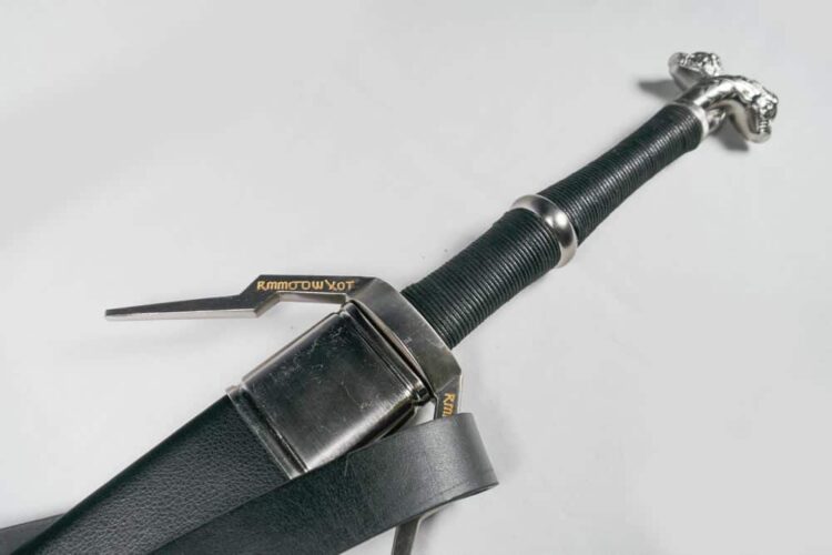 2nd Version - Diagonal Guard Sword