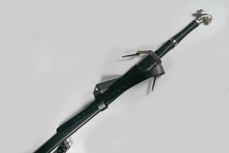 2nd Version - Diagonal Guard Sword - Image 3