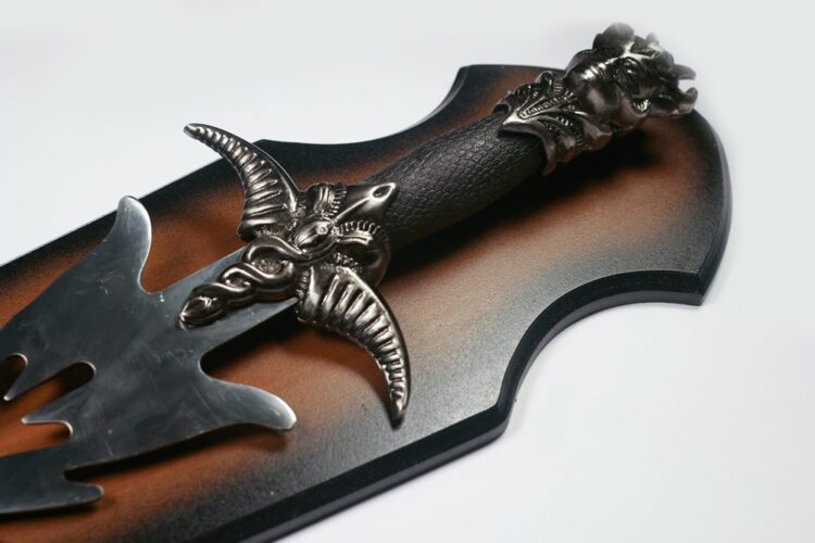 Dark Angel Fantasy Knife - Image 2