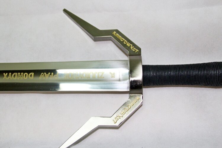 3rd Version - Diagonal Guard Sword - Image 4