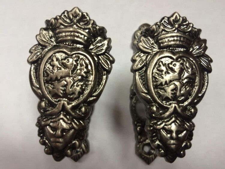 Sword Wall Brackets - Lion Rampant