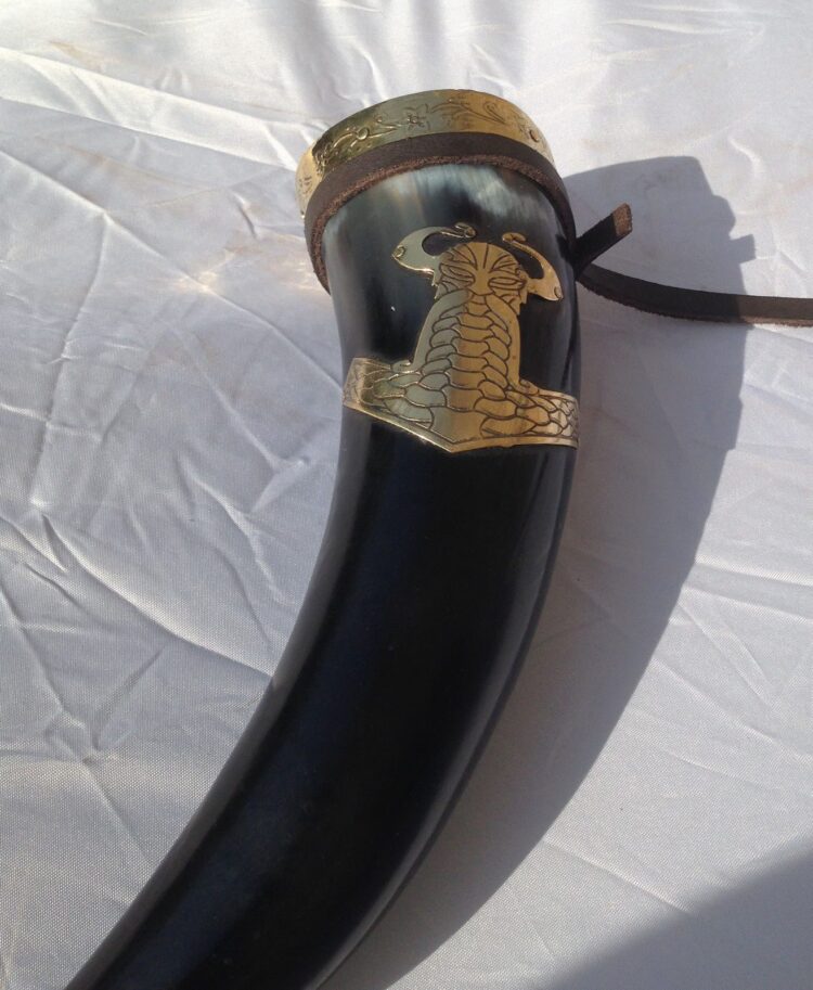 Thor Horn with Leather Strap - Image 2