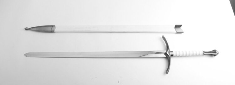 Glamdring White Sword + Scabbard
