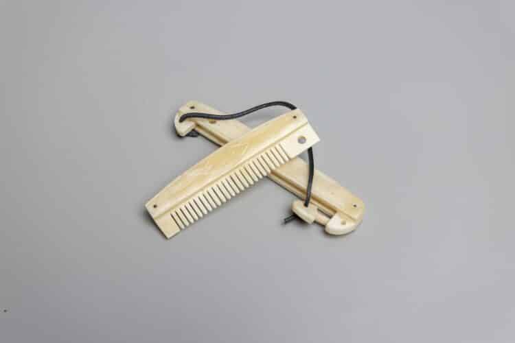 Natural Horn Comb