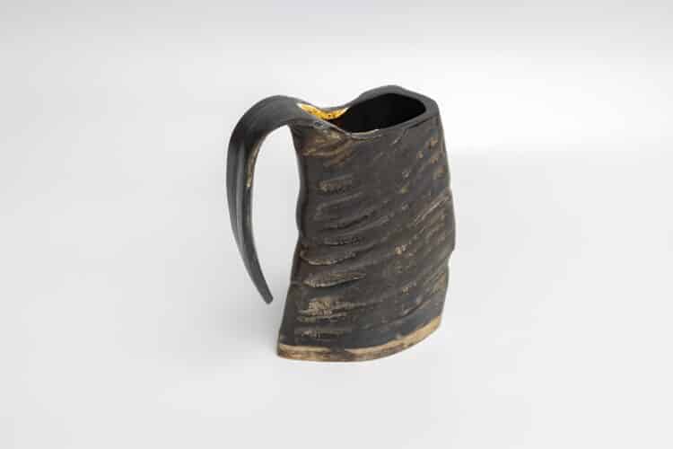 Natural Horn Tankard with Natural Horn Texture - Image 3