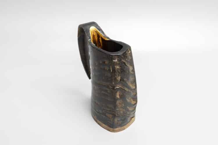 Natural Horn Tankard with Natural Horn Texture - Image 4