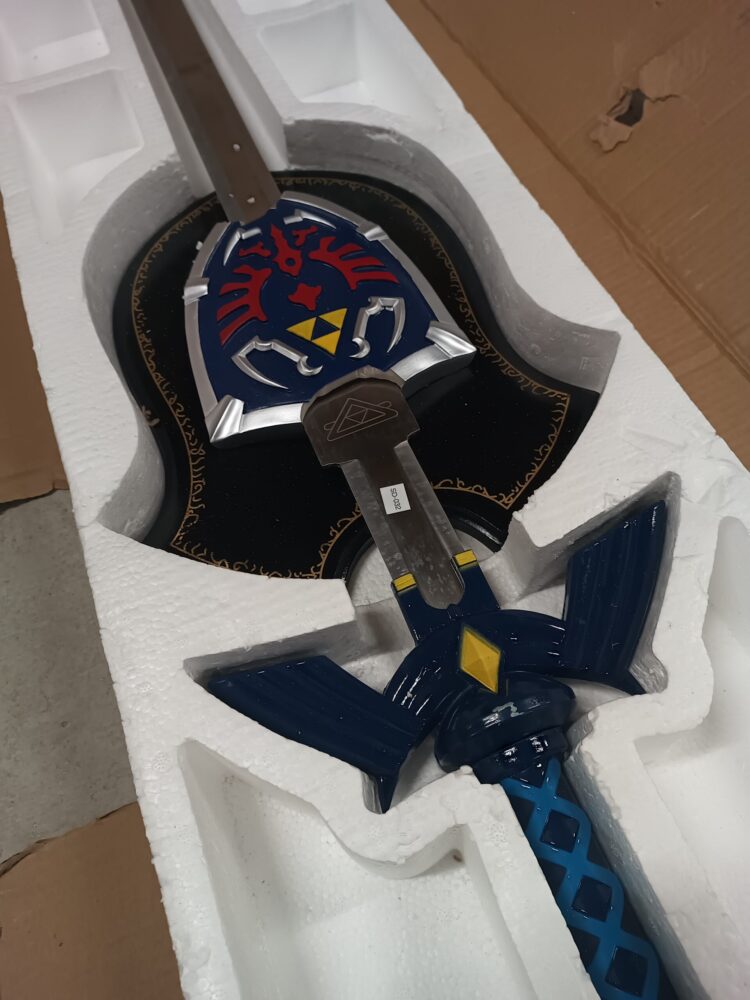Zelda Sword and Shield + Plaque - Image 2