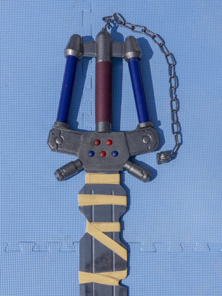 Large metal keyblade