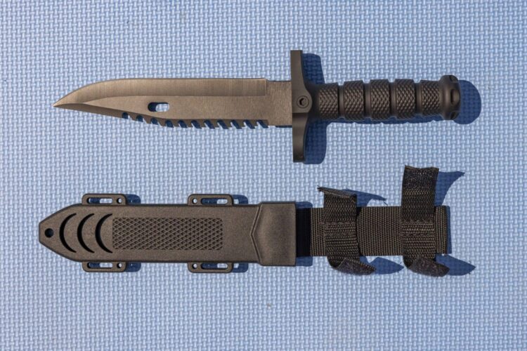 Survival style knife - Image 2