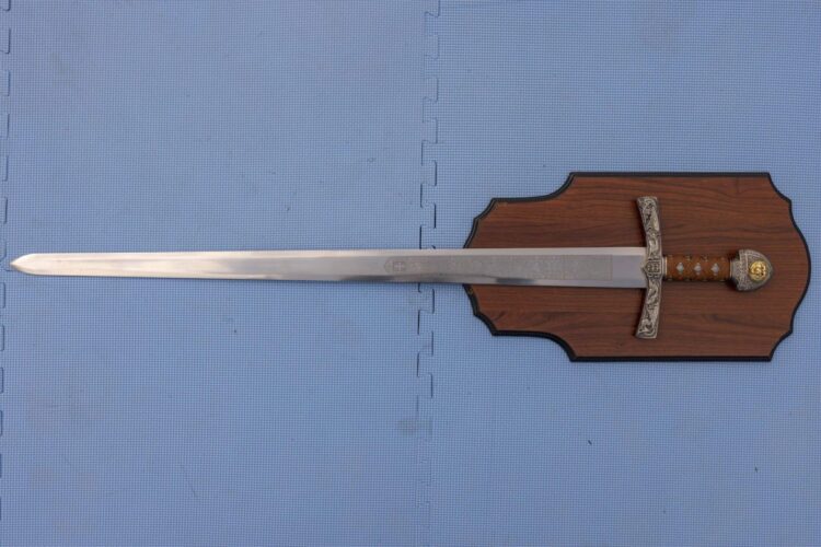 Richard the Lionheart Sword (Style 2) - Image 2
